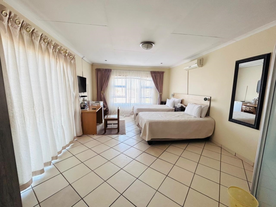 11 Bedroom Property for Sale in Mogwase North West